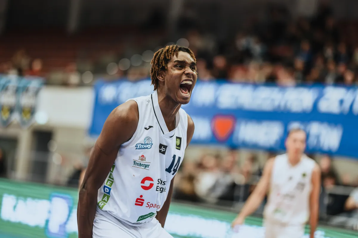 Dresden Titans – Heimspiele in der Margon Arena – Sportfotografie Dresden