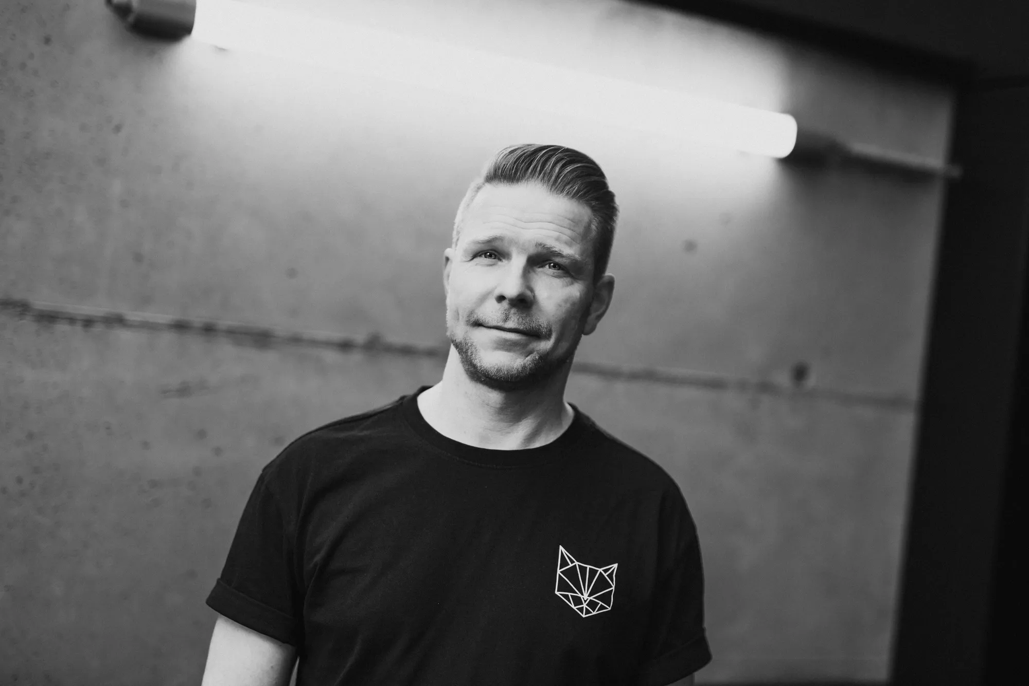 Stephan – Portrait in Schwarz-Weiß – Portraitfotografie Dresden von Daniel Madlung – Bild 5