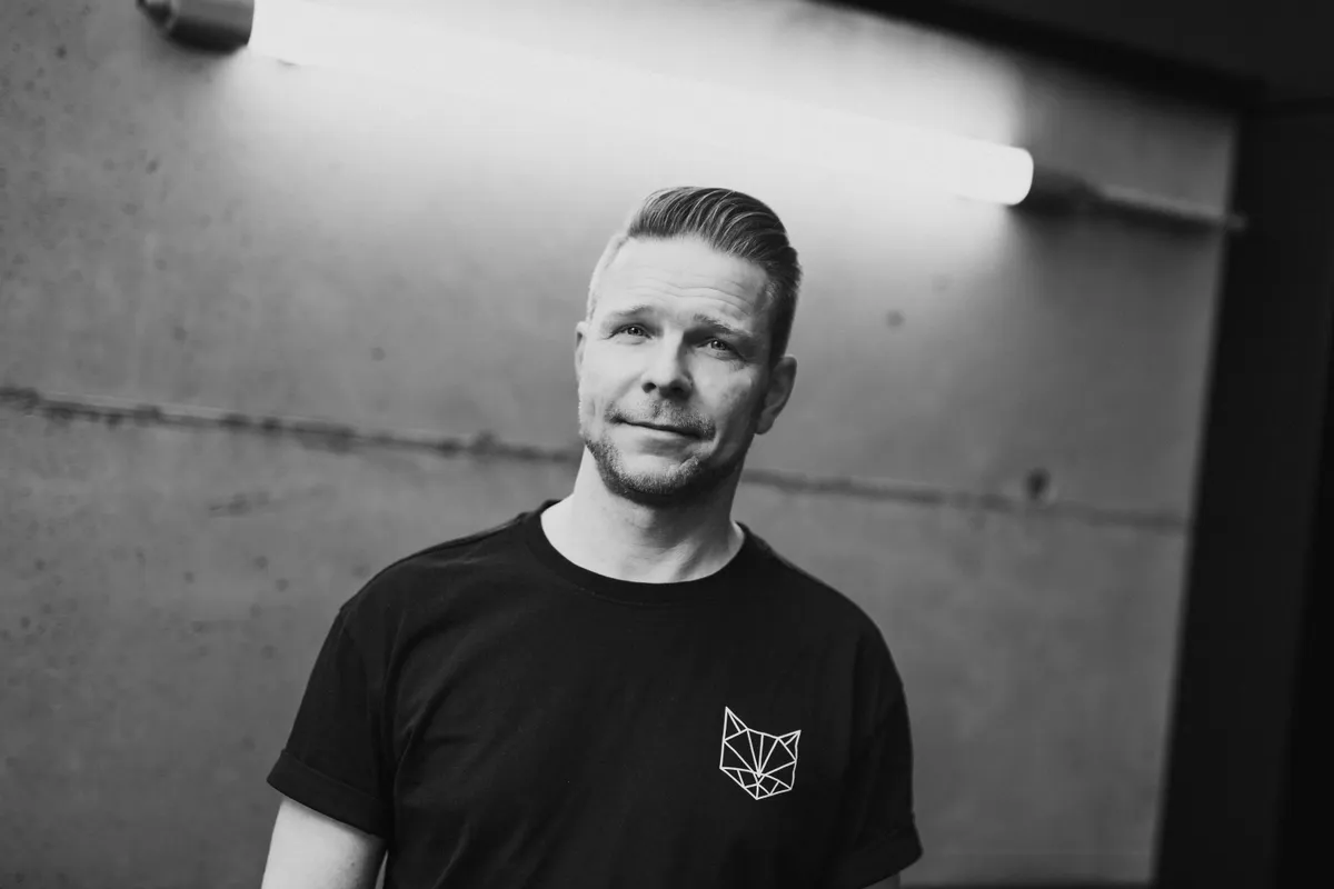 Stephan – Portrait in Schwarz-Weiß – Portraitfotografie Dresden