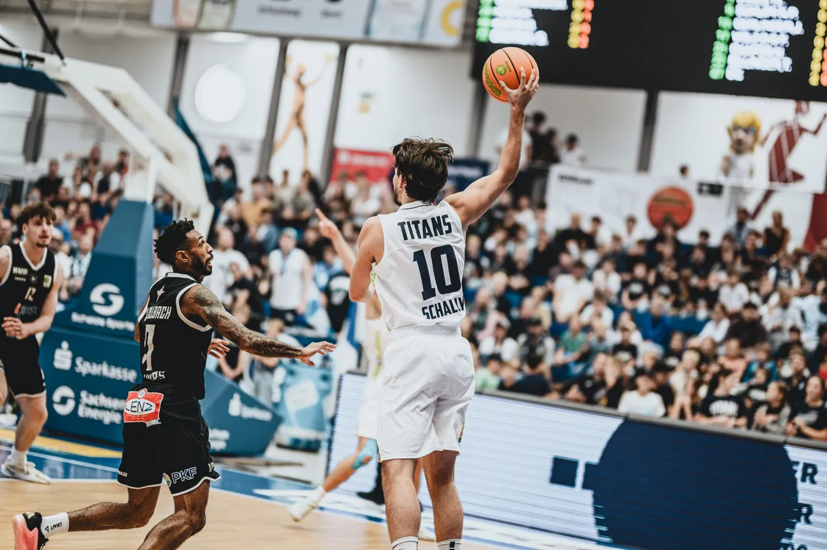 Dresden Titans – Heimspiele in der Margon Arena – Sportfotografie Dresden