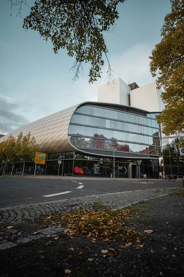 Deutsches Buch- und Schriftmuseum der Deutschen Nationalbibliothek in Leipzig – Außenansicht, fotografiert von Daniel Madlung